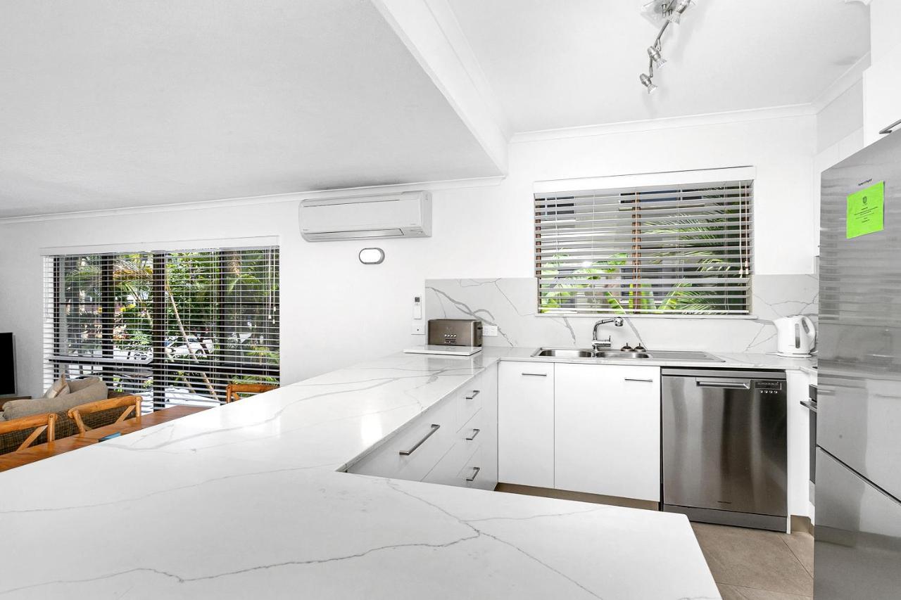 Driftwood Mantaray - Official Onsite Reception And Check In Aparthotel Port Douglas Bagian luar foto